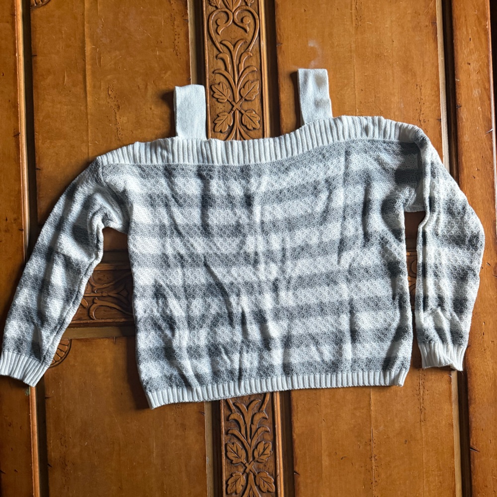 SO Off-the-Shoulder Gray Striped Sweater